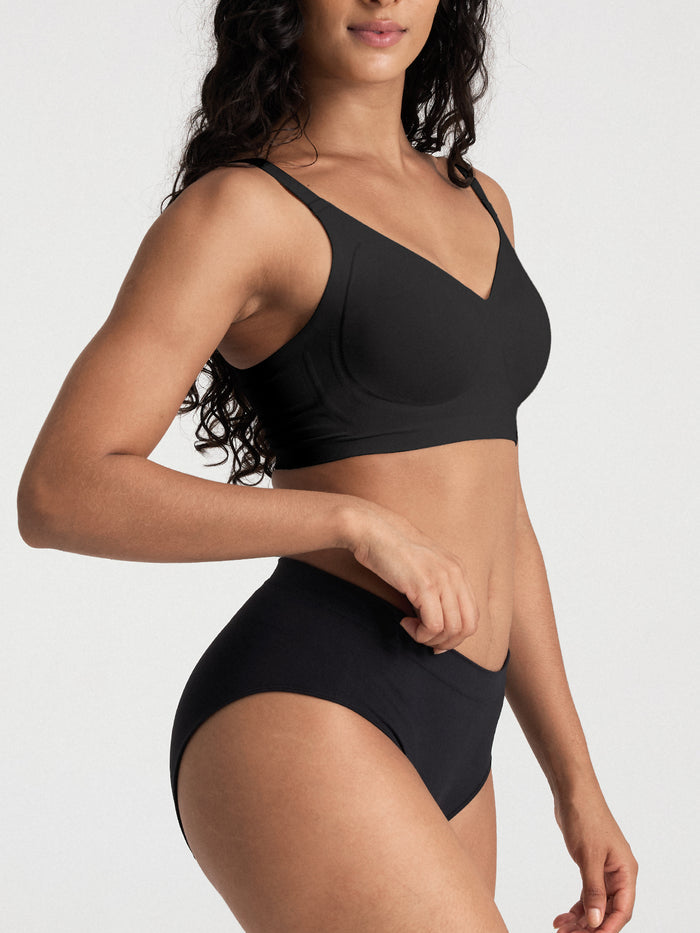 CloseMate Couples Essentials: Seamless Bra, Trunks & Socks Bundle