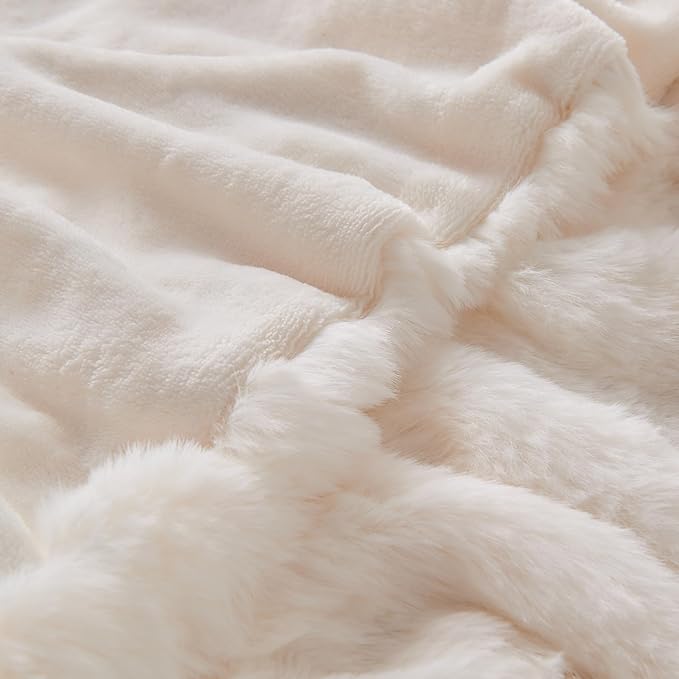 Cream White Big Bubble Faux Fur Queen Blanket – 90"x90" | 800GSM Luxury Rabbit Fluff | Spectacular Bubble Throw for Bed & Sofa
