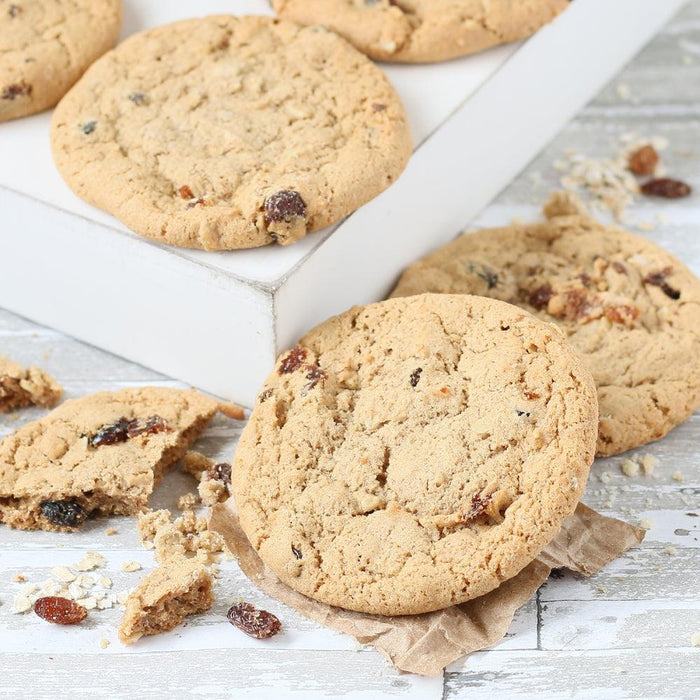 Gift basket cookies: round oatmeal cookies with chocolate chips and nuts