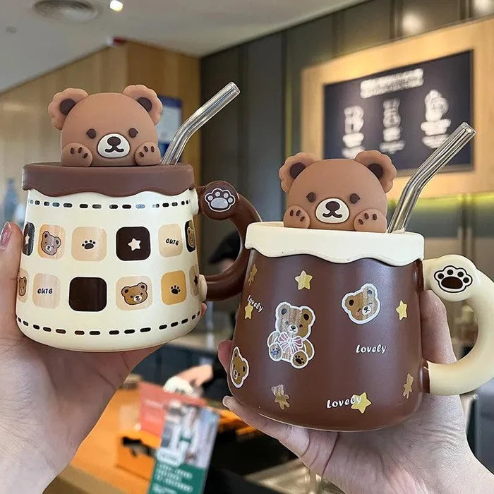 Teddy bear mug with lid and clear straw, brown cup with cute bear graphics, cream rim